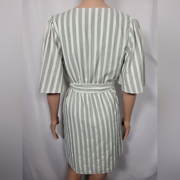 Gianni Bini Striped Wrapped Style Dress - Picture 5 of 12